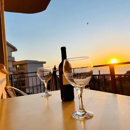 Jico Travel - Bani * Vlorë